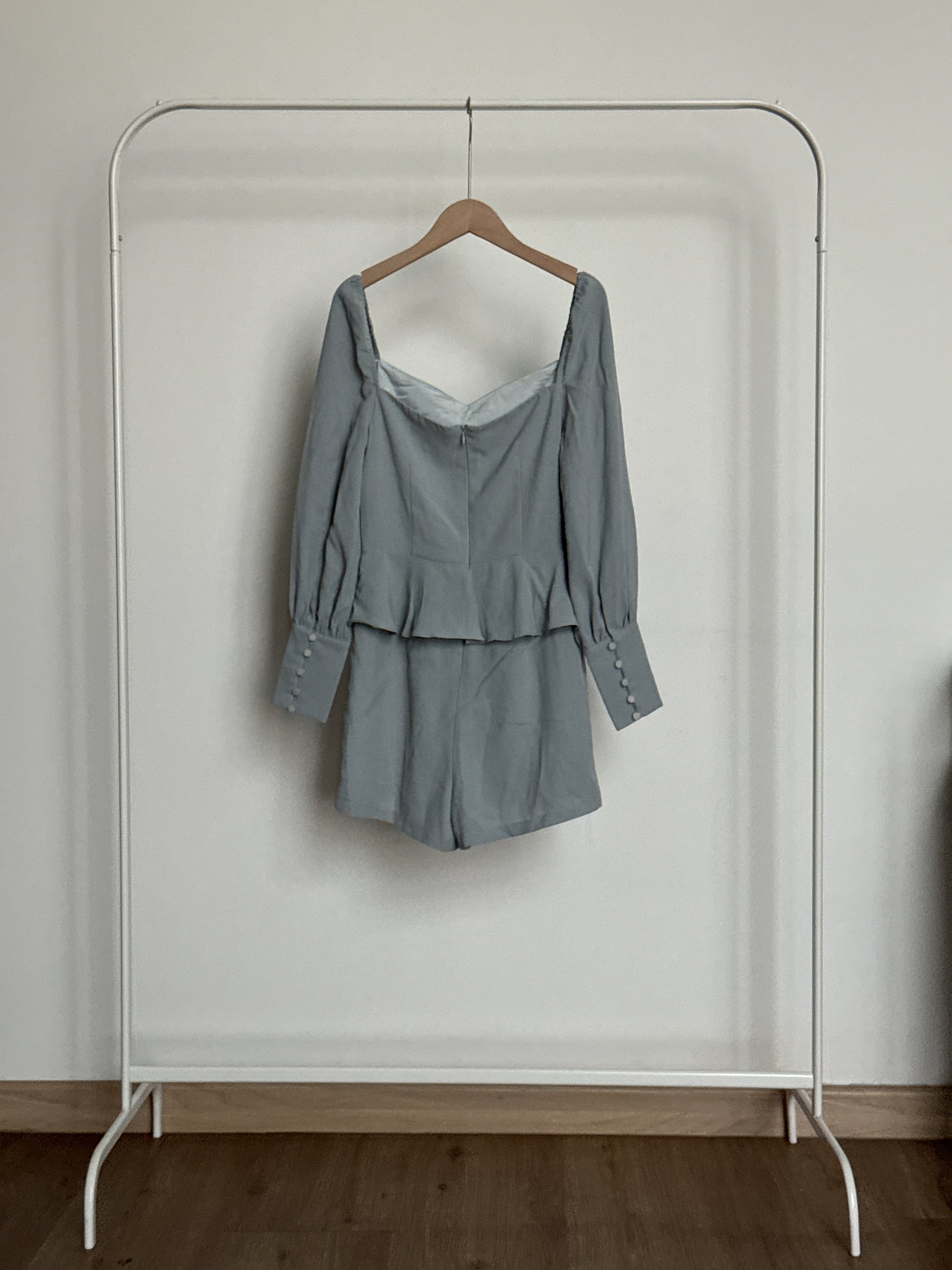 Doublewoot Frill Puff Sleeve Romper_1