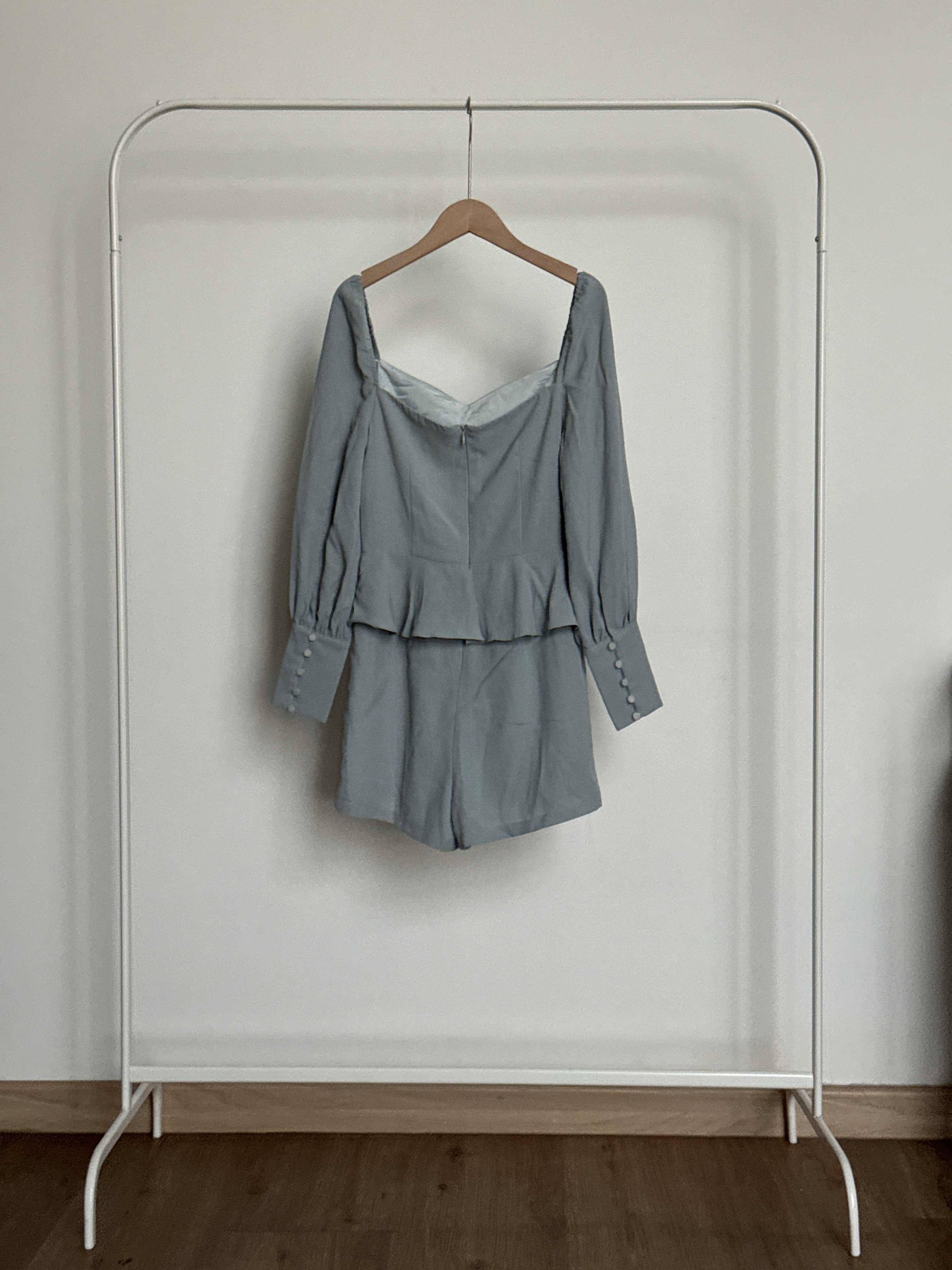 Doublewoot Frill Puff Sleeve Romper_1