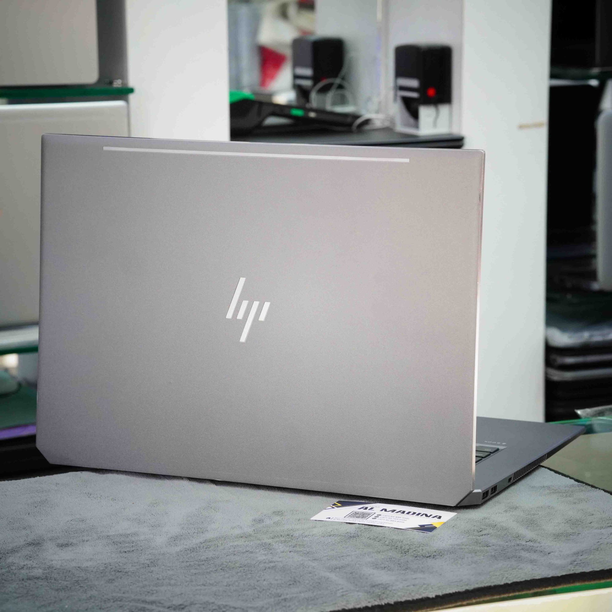 Station de travail mobile HP Zbook Studio G5 15,6 pouces – Intel Core i9_0