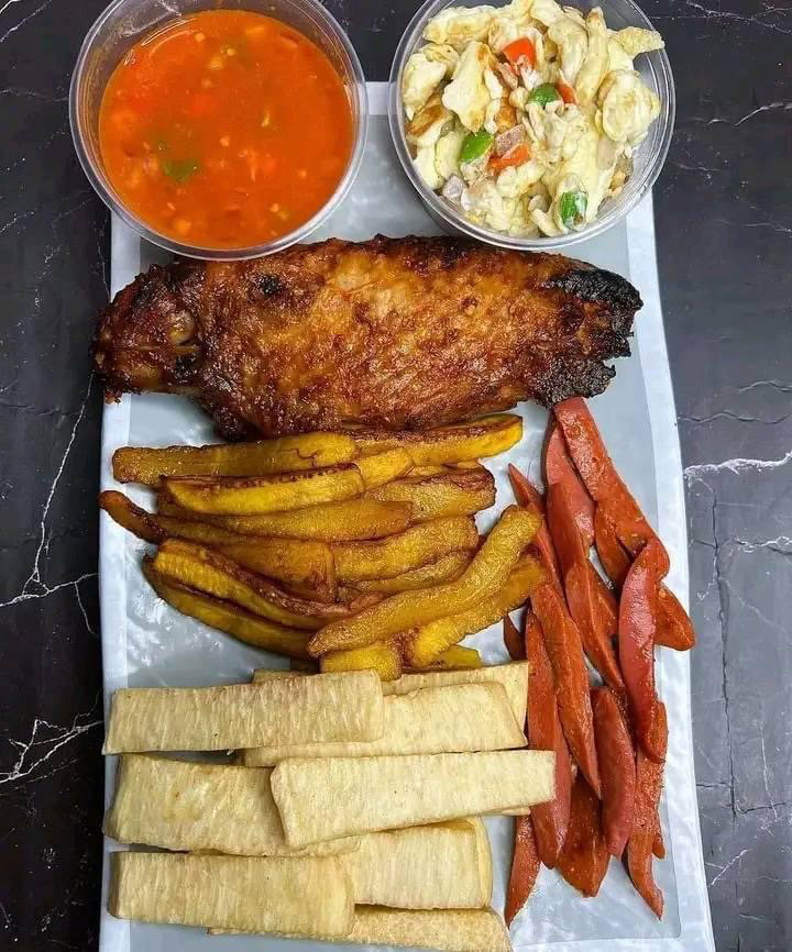 Yam Cheeps & Chicken sauce  _0