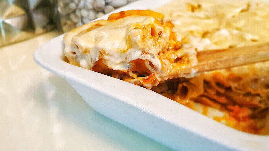 Cheesy Baked Macaroni (Medium)