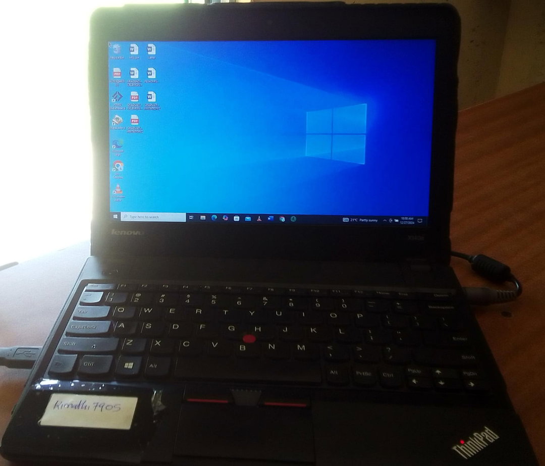 Lenovo Thinkpad X14Oe second hand laptop , 6GB RAM 500GB HDD, Core i3 Intel, 12inch screen, Battery 2hrs, 60Hz.