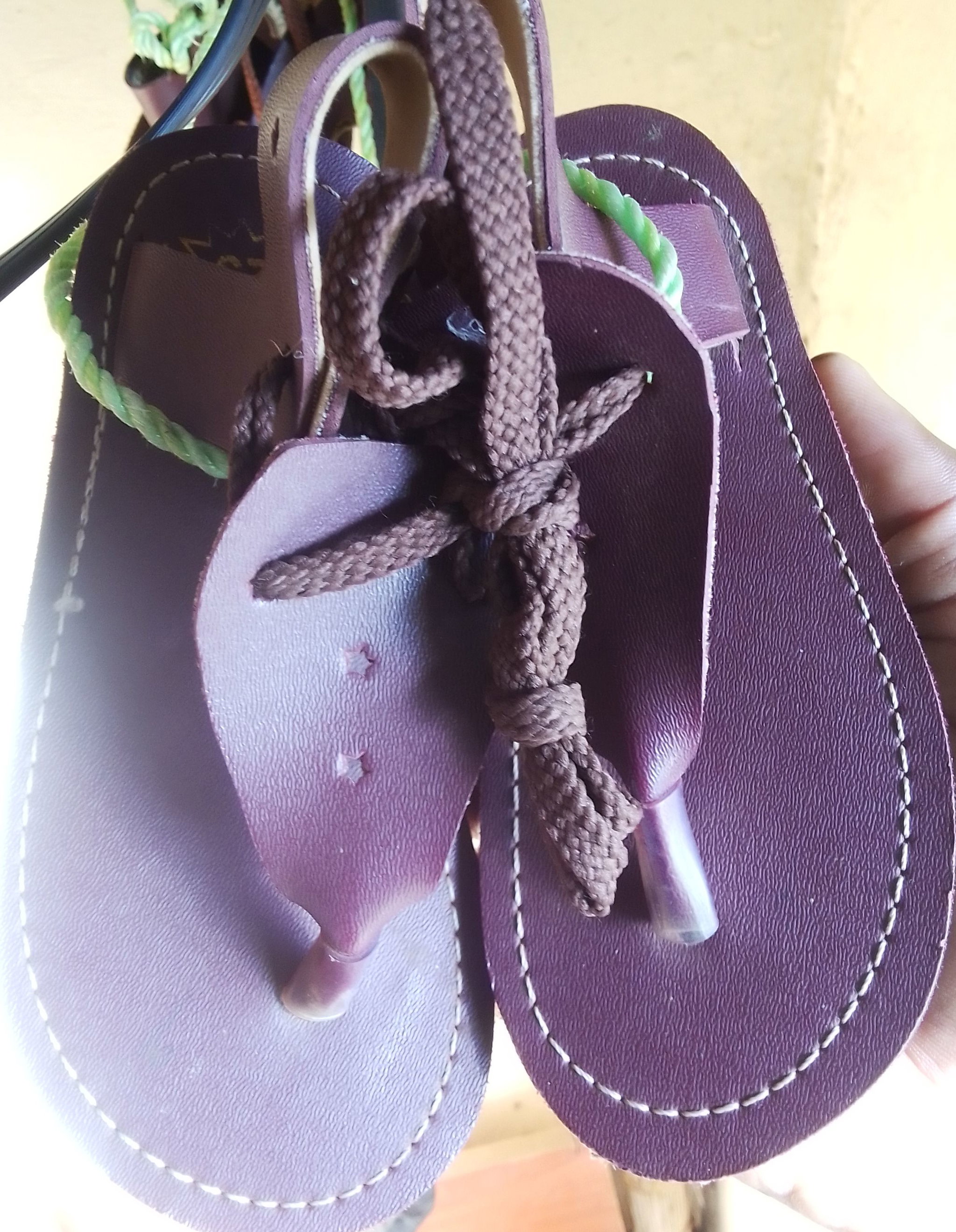 Leather sandals for kids_2