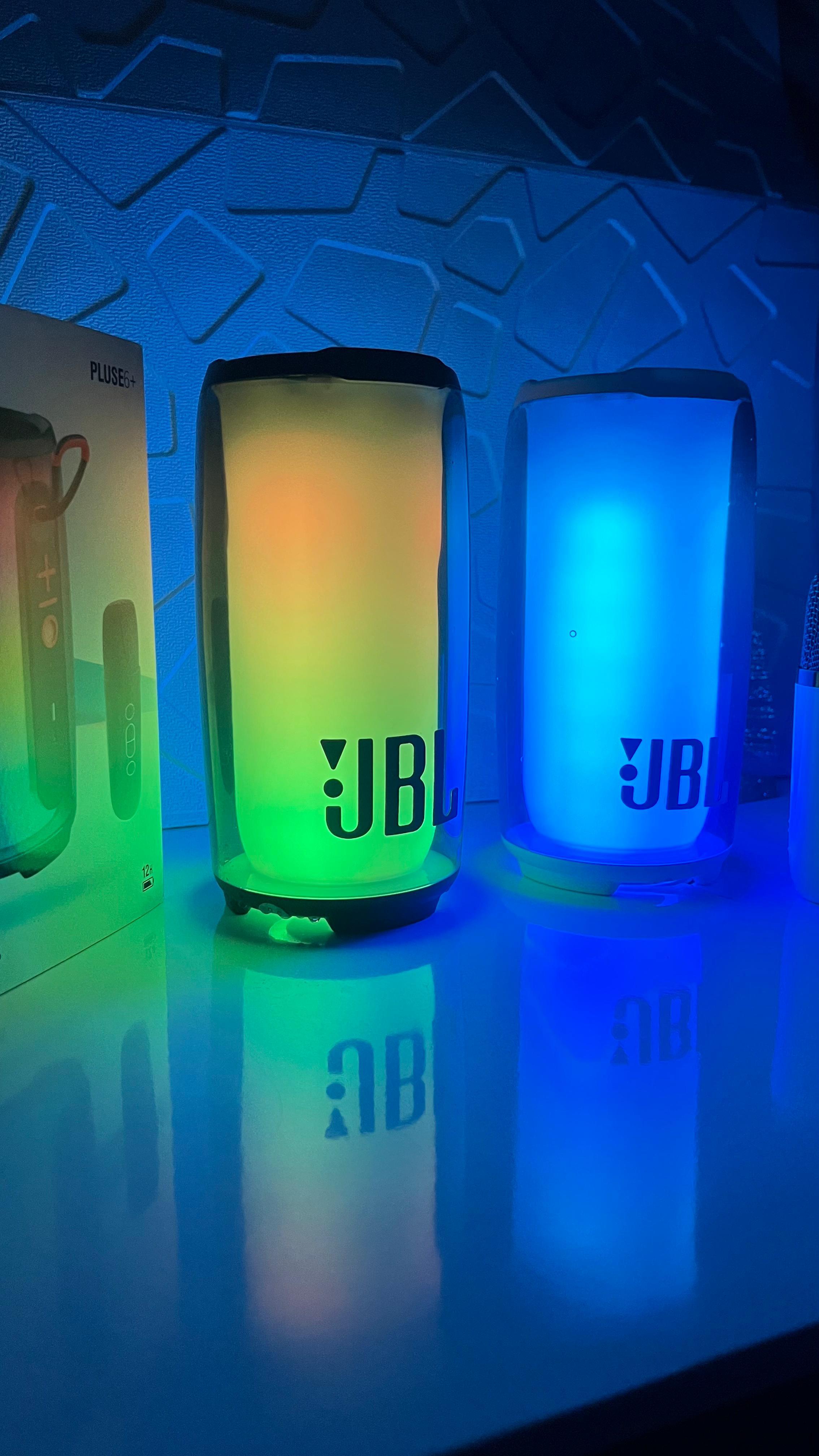 JBL BLUETOOTH SPEAKER _2