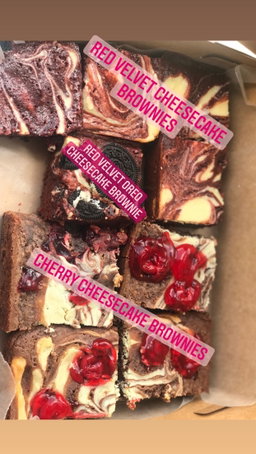 Red Velvet Cheesecake Brownie