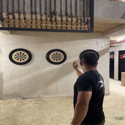 Monday: Acoustic Live Session & Darts Competition 