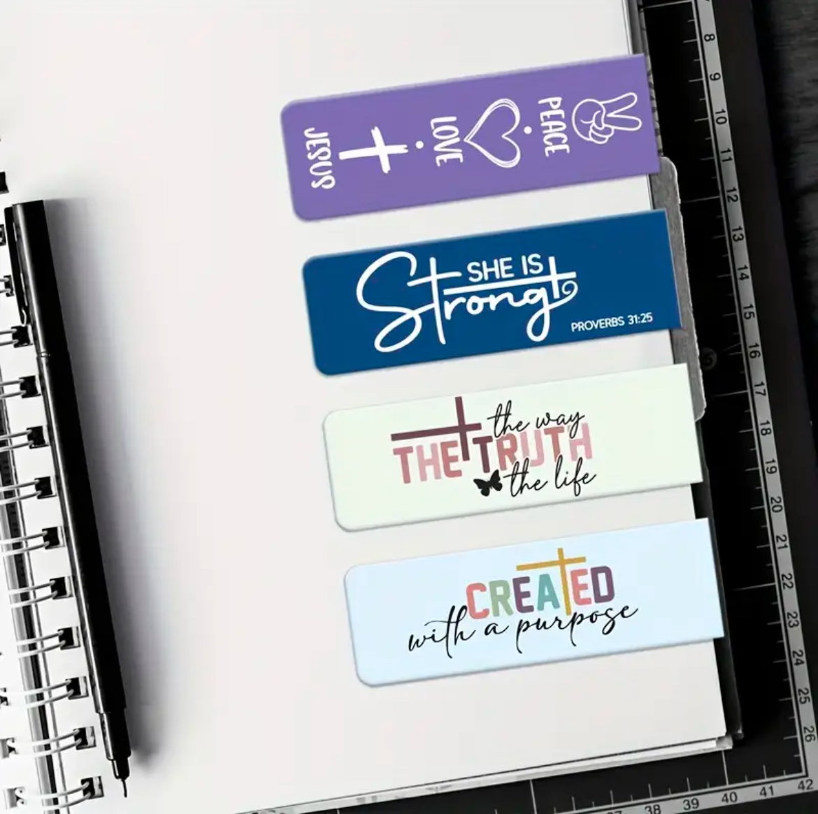 4-piece Magnetic Bookmarks_1