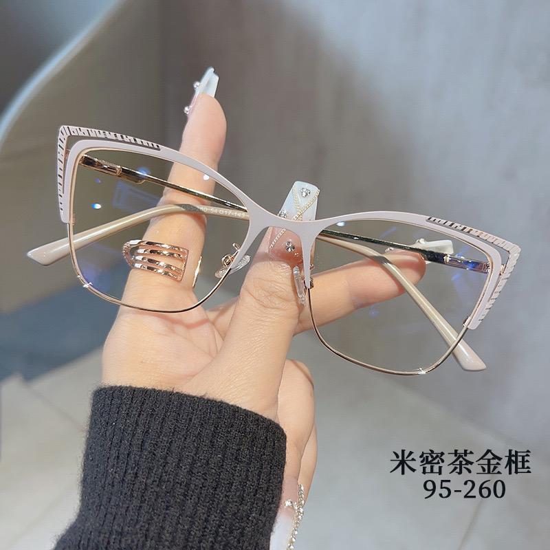 Photochromic Glasses