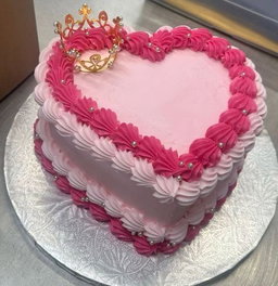 6 inches Buttercream Heart Cake  