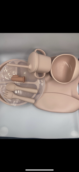 Silicone feeding set
