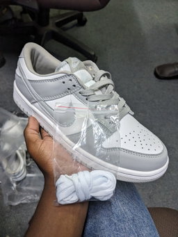 NIKE SB DUNKS