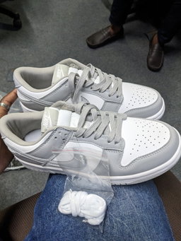 NIKE SB DUNKS