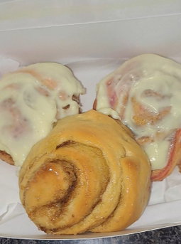 Ailalittlesquares Cinnamon Roll