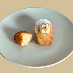 Lemon ganache madeleine | 檸檬白朱古力瑪德蓮