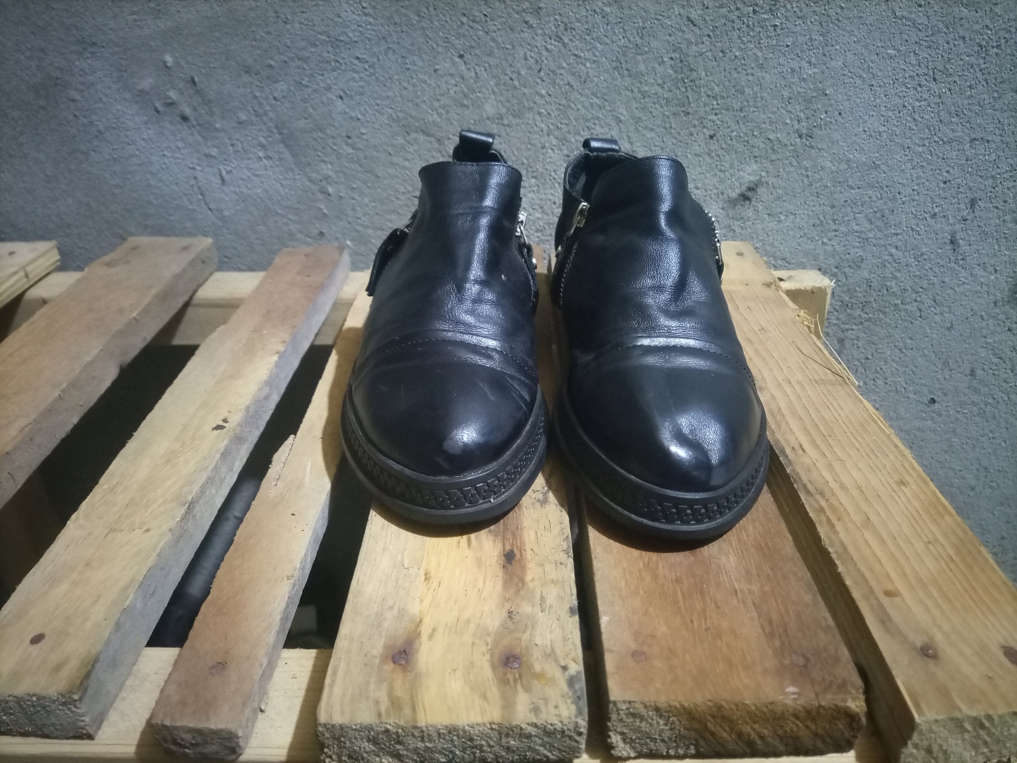 Chaussure femme en cuir P.38_2
