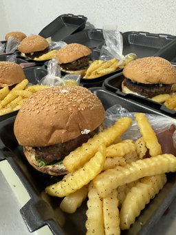 Box Lunch de Paninis