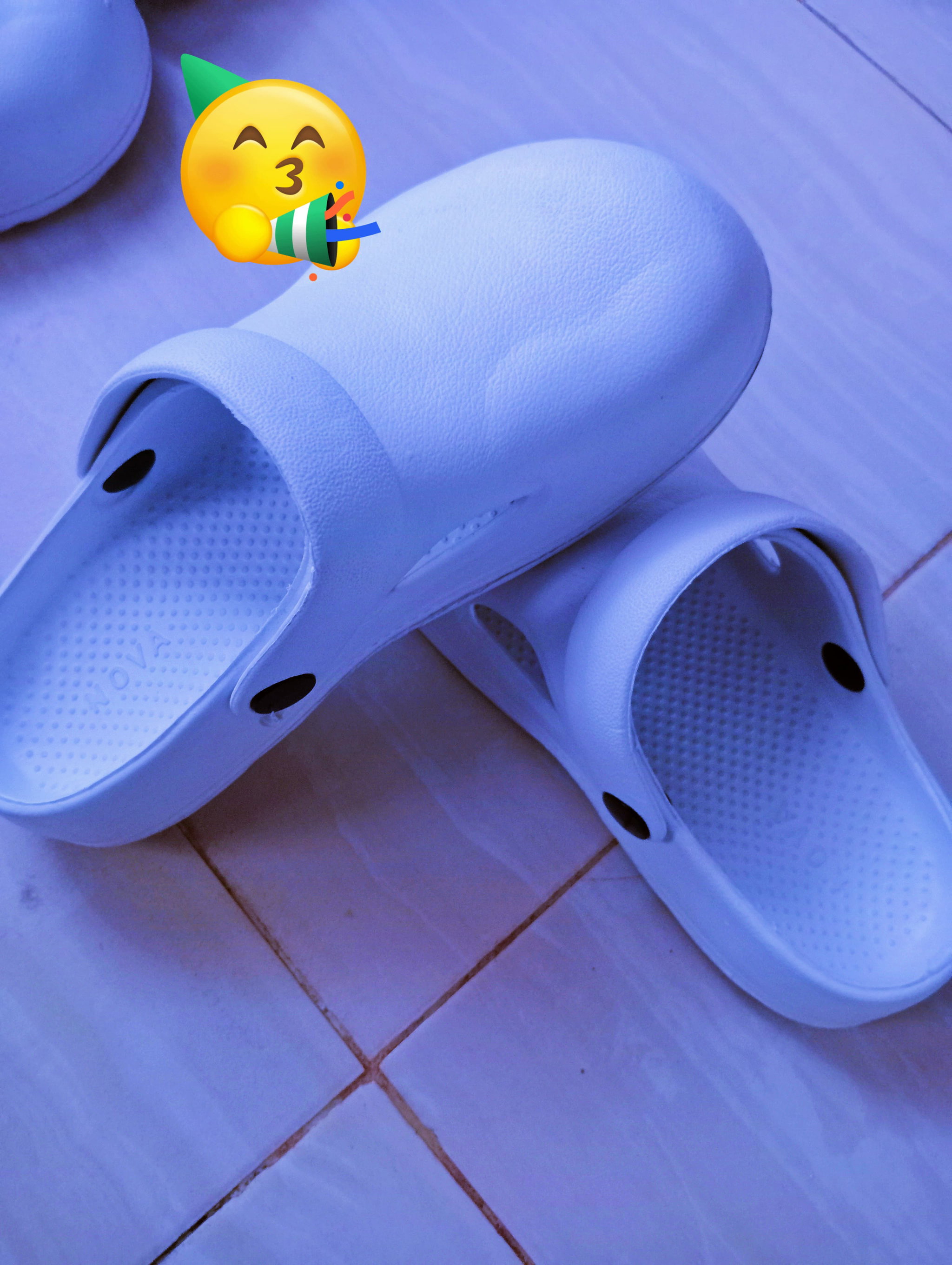 White Medical theatre Crocs/Clogs_1