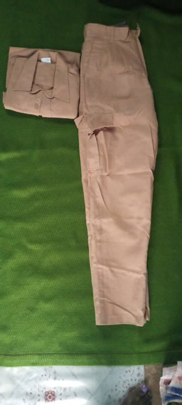 Khaki tourism wears 