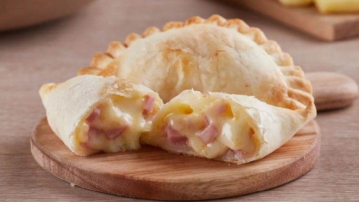 Empanada de jamón y queso (x1)