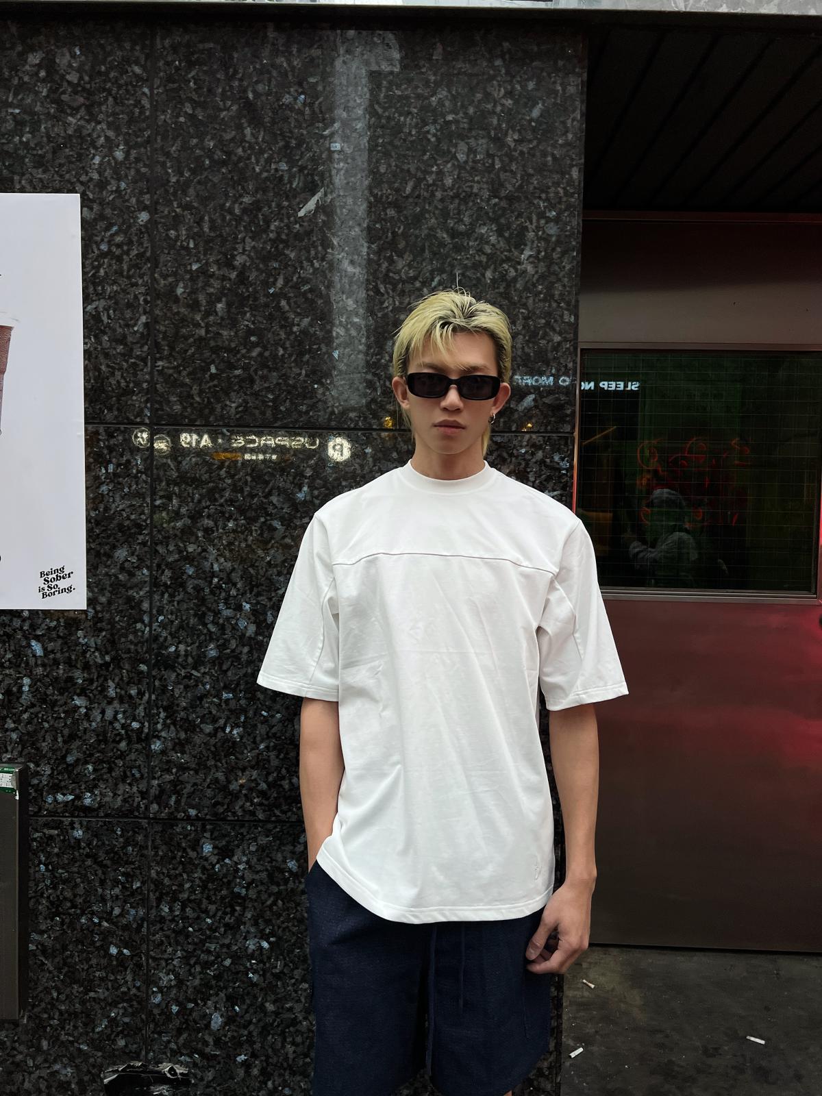 LVD CLASSIC OVERSIZED TEE (WHITE)_3