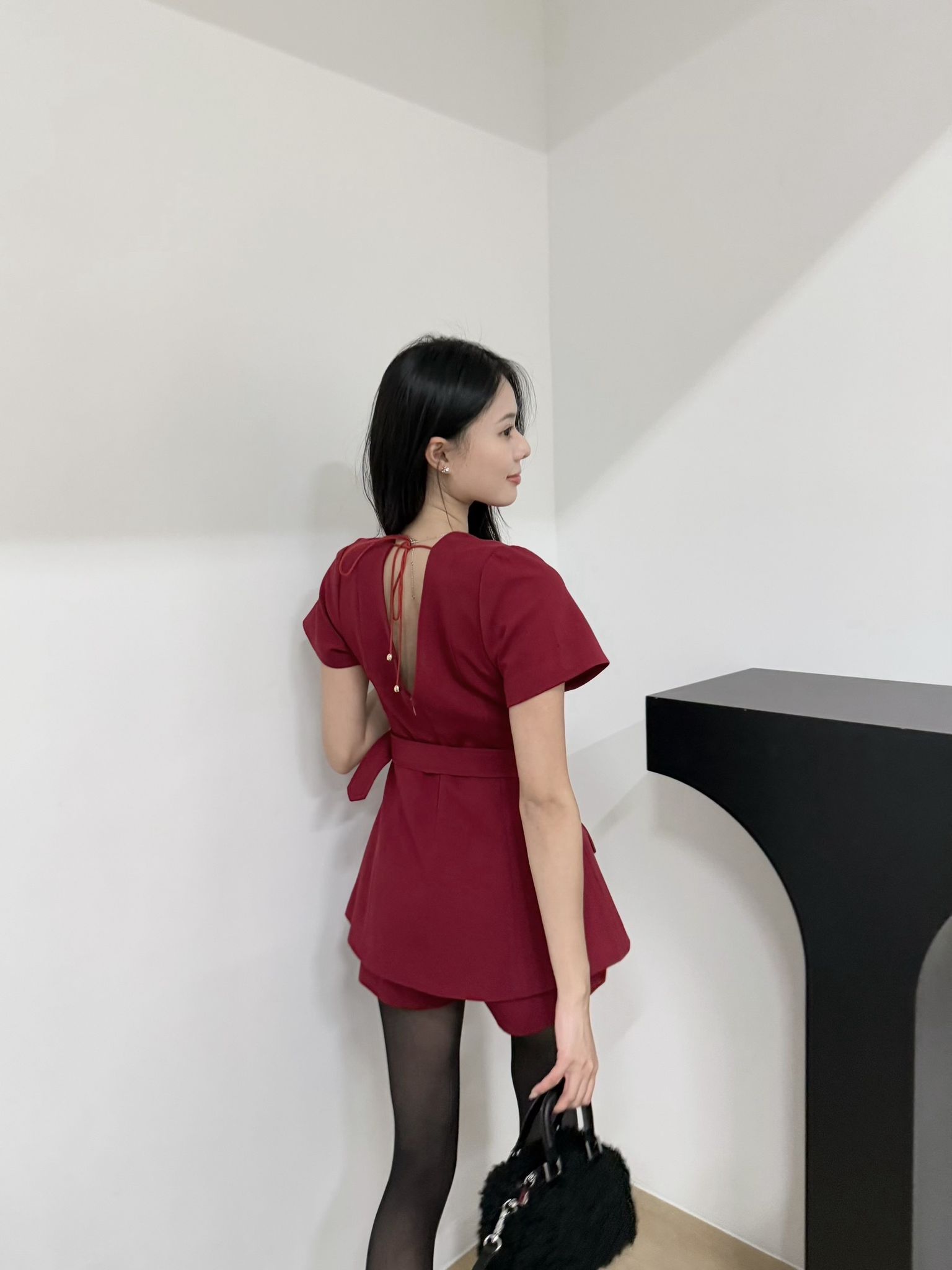 EVA V-CUT ROMPER (RED)_1