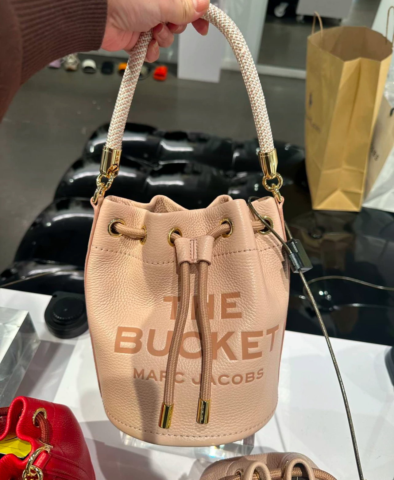 Marc Jacobs The Leather Bucket Bag_0