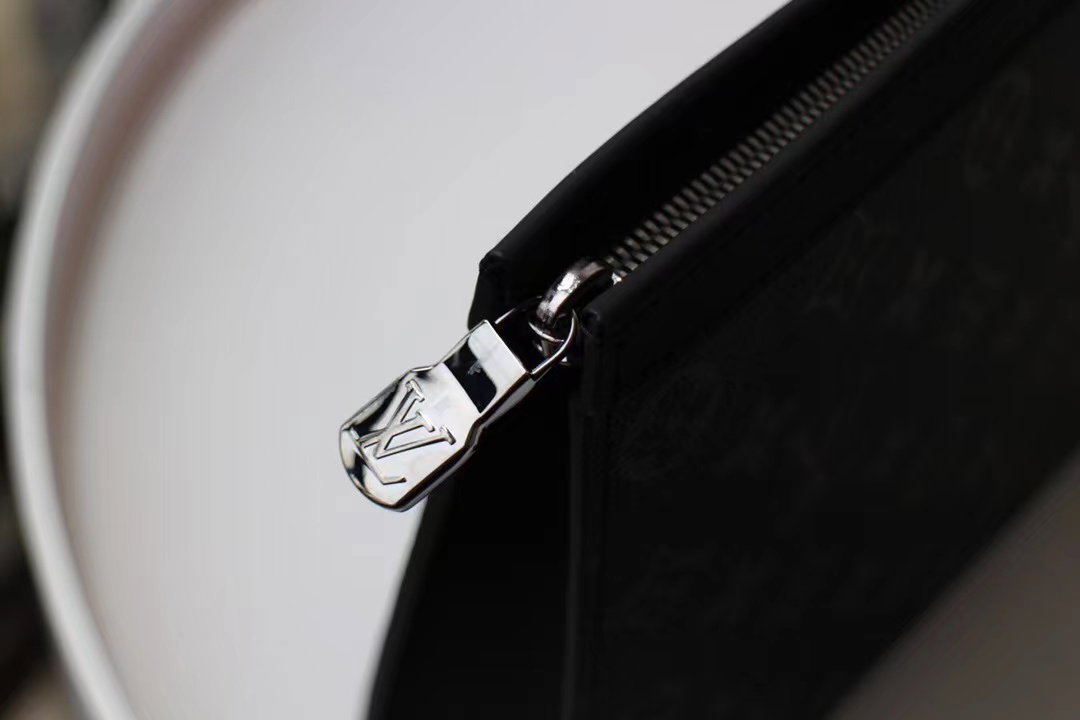 LV Clutch _2