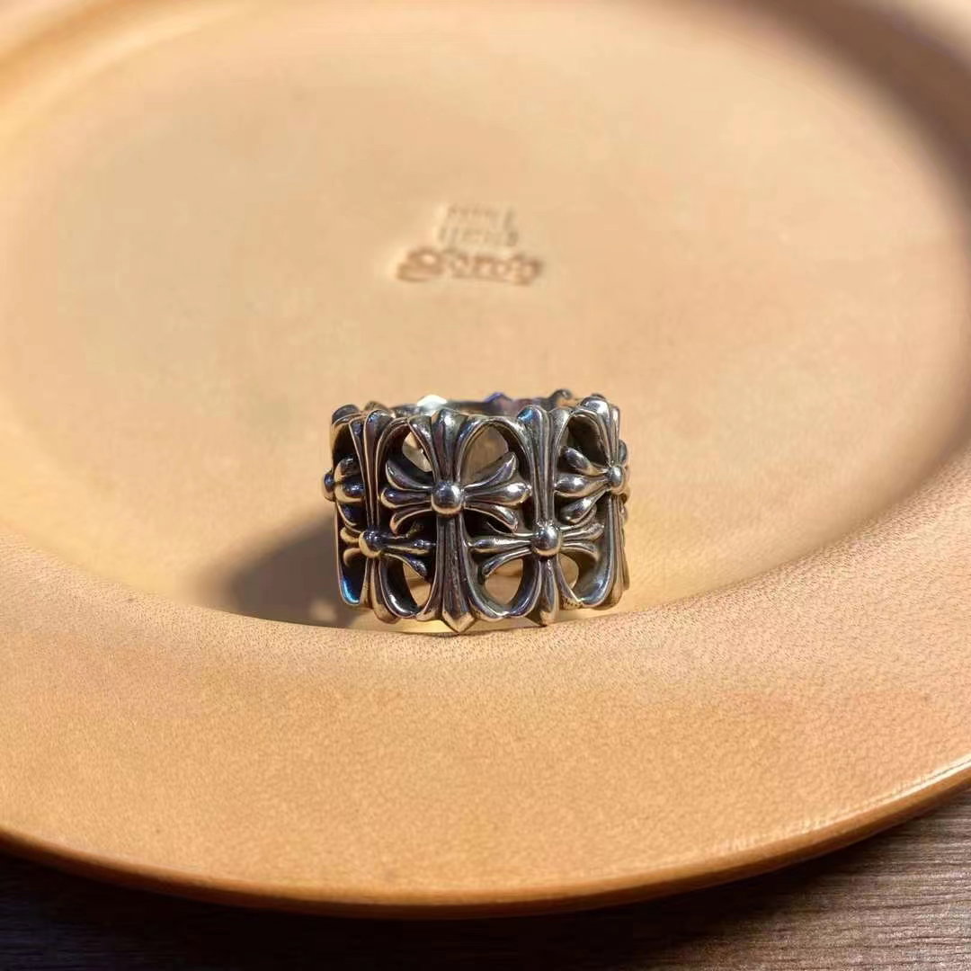C H Round Cemetery Ring_3