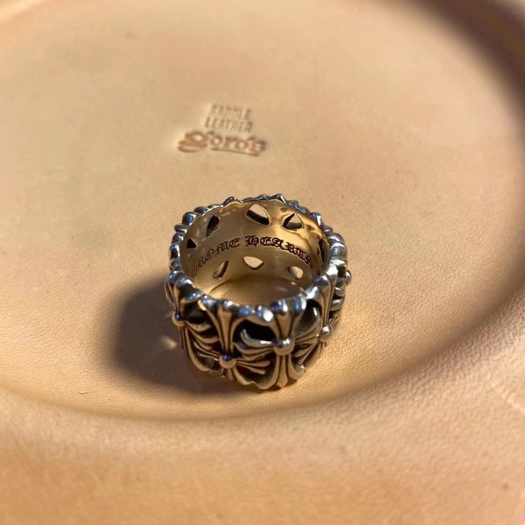 C H Round Cemetery Ring_2