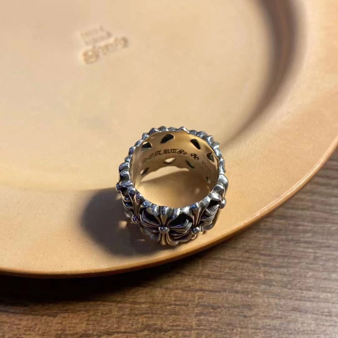 C H Round Cemetery Ring_5