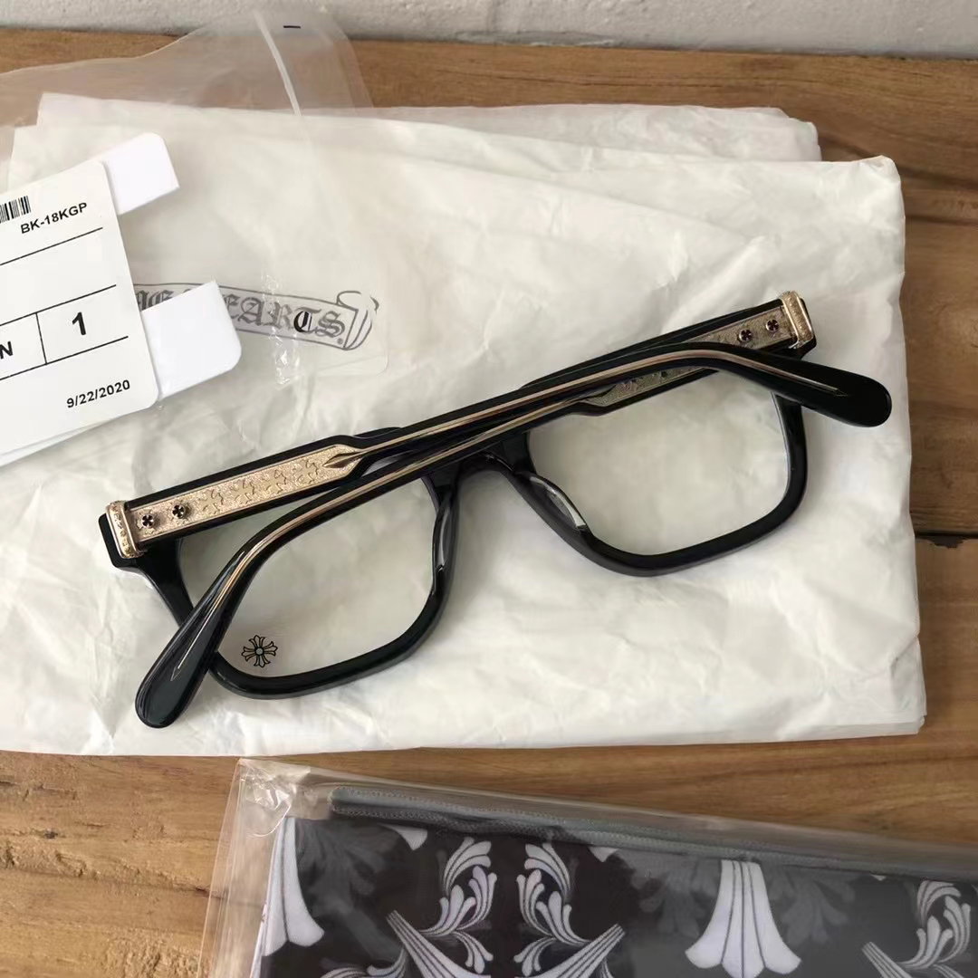 C H Spectacles_3