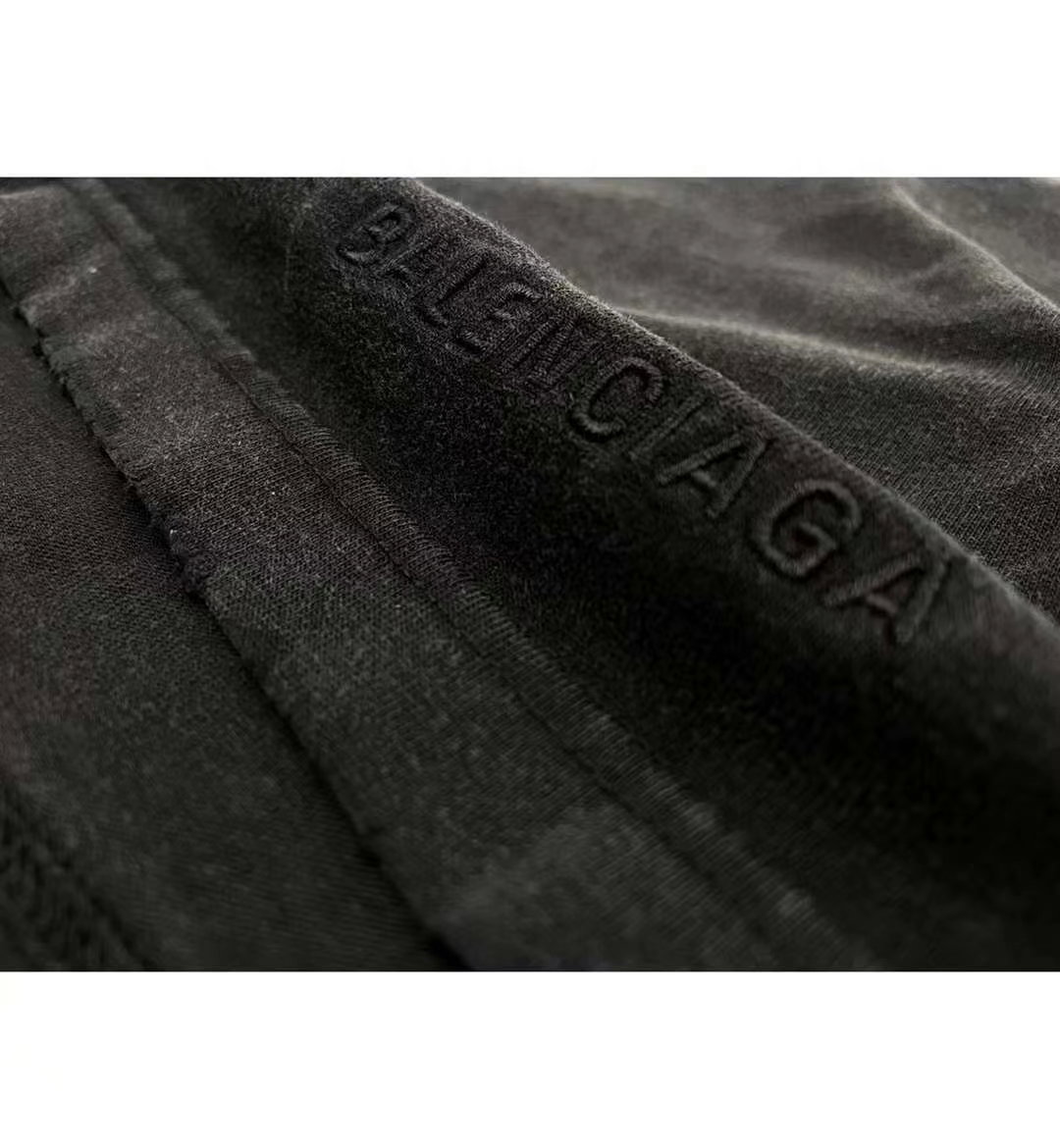 Balenciaga Tee_4