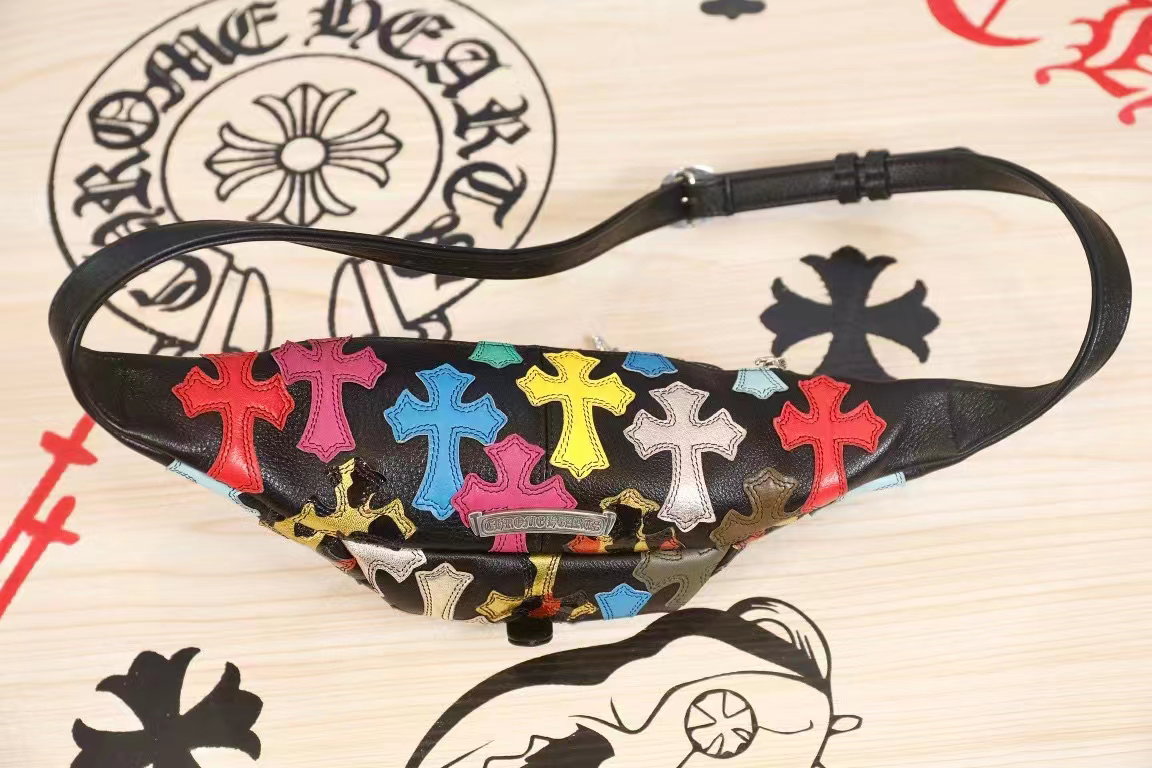 C H Pouch Bag_3