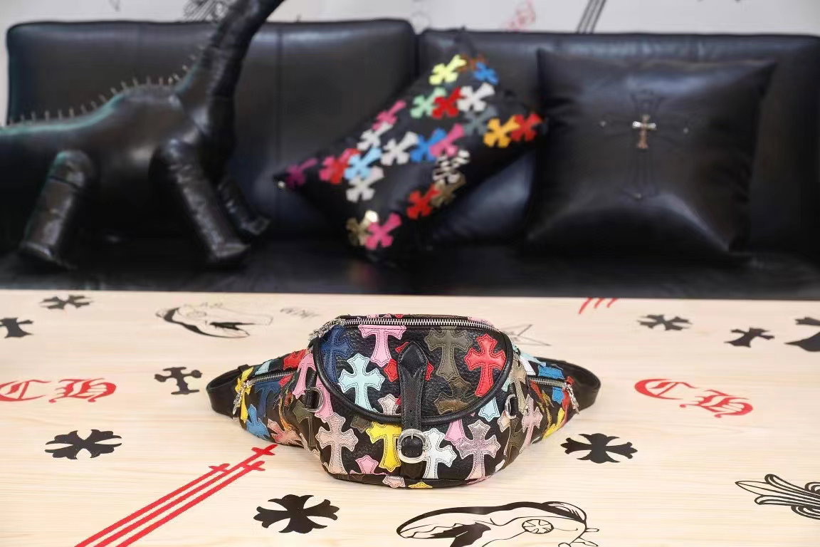 C H Pouch Bag_0