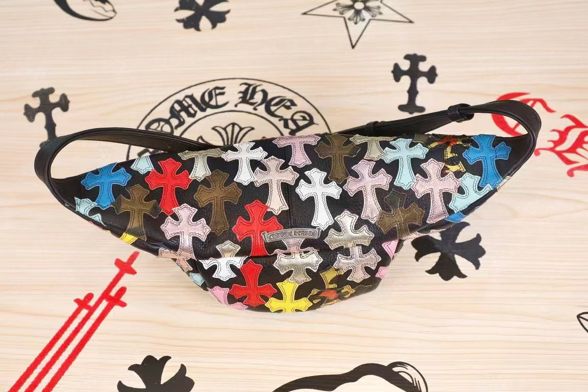 C H Pouch Bag_4