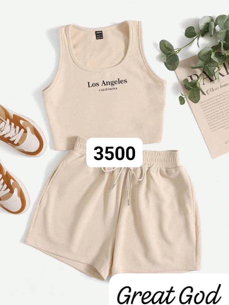Crop Top - 2-Piece Short