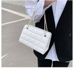 Yenzee Hand bag