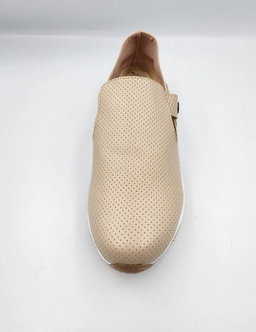 Johana Beige (J10)
