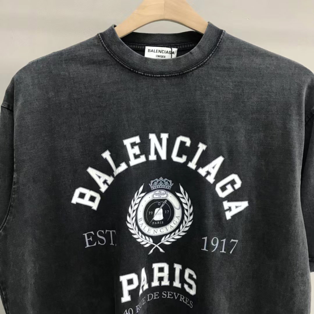 Balenciaga Tee _3