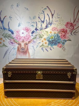 LV VIP Furniture Box