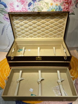 LV VIP Furniture Box