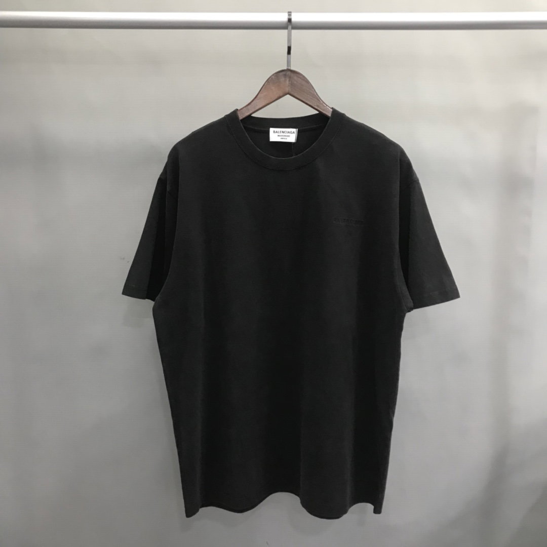 Balenciaga Tee_1