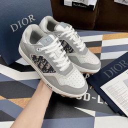 Dior Sneaker