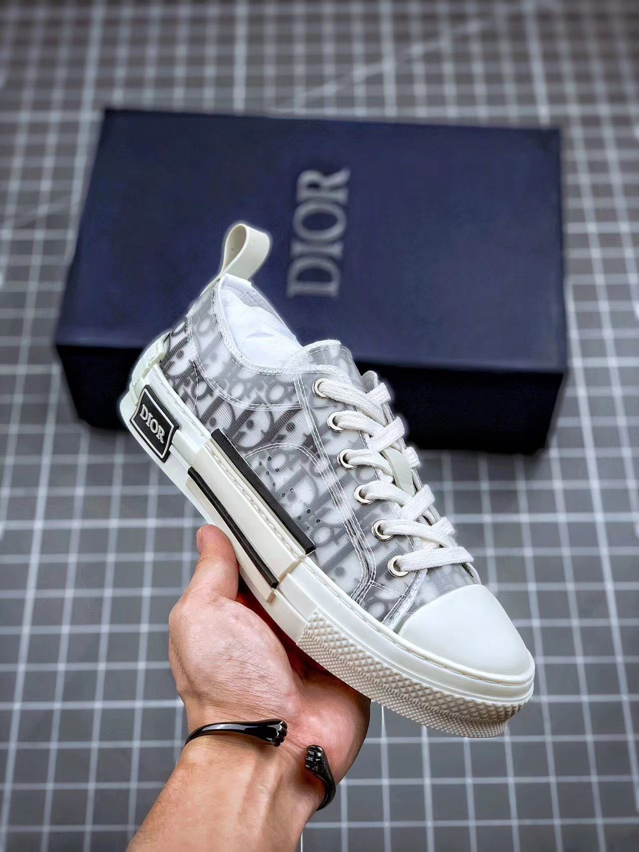 Dior Sneaker_0