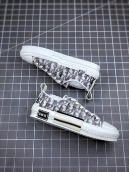 Dior Sneaker