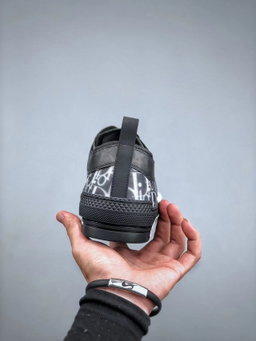 Dior Sneaker