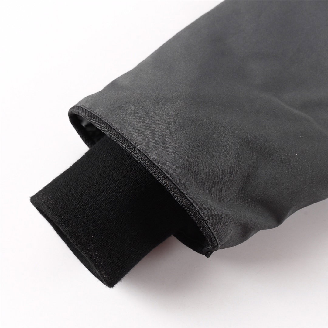Canada Goose Jacket_6