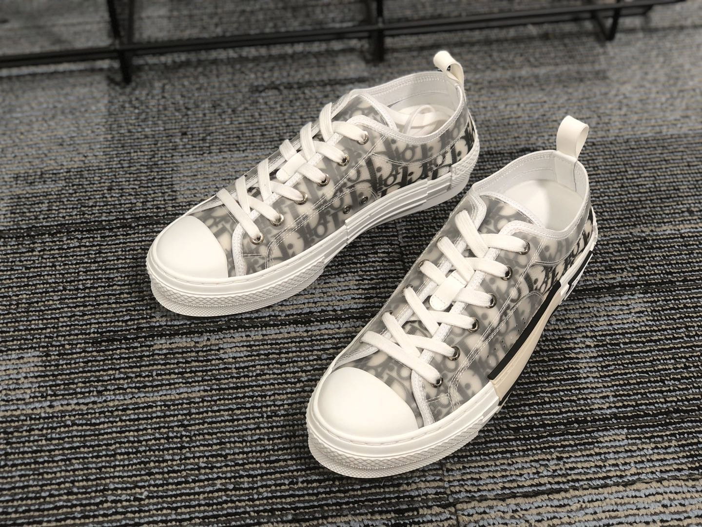 Dior Sneaker_2