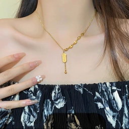 Neck lace