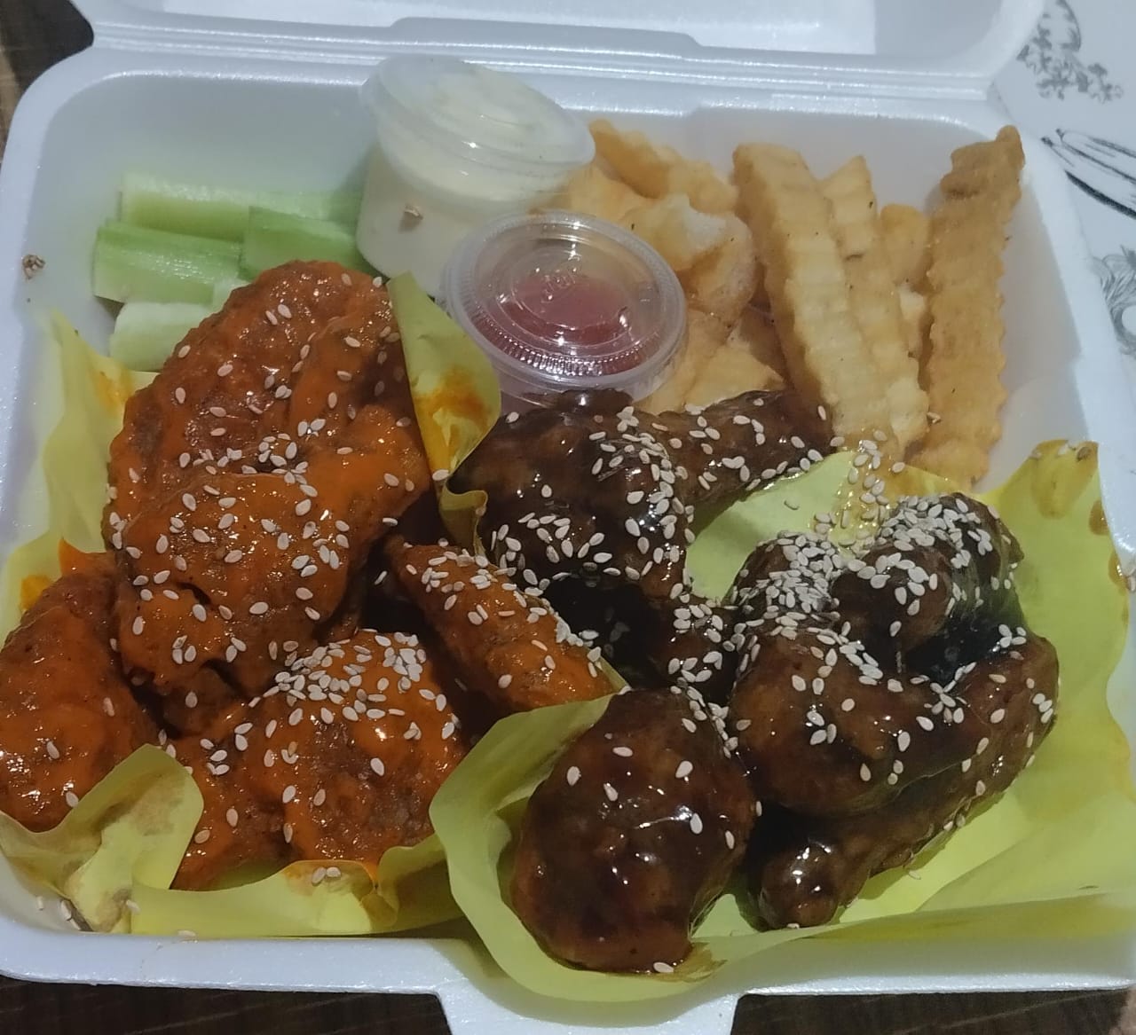 alitas con papas 6, 12, 18 piezas _0